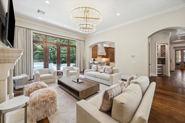 1110 Longmont Place Court, Houston, TX 77056