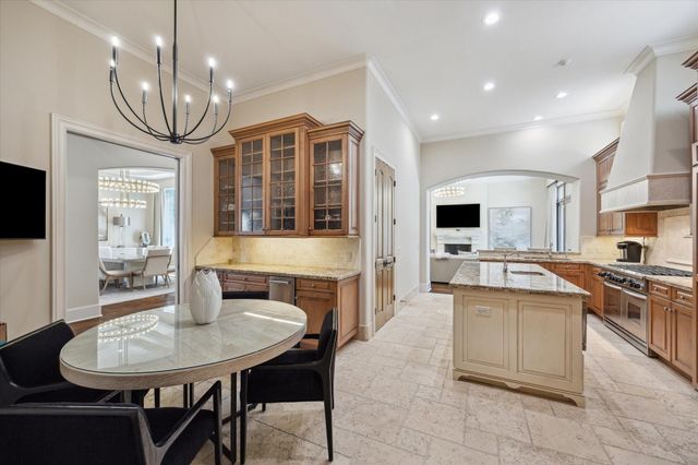 1110 Longmont Place Court, Houston, TX 77056