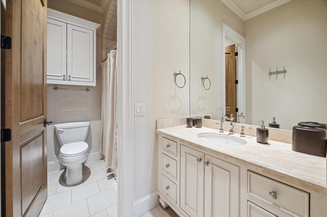 1110 Longmont Place Court, Houston, TX 77056