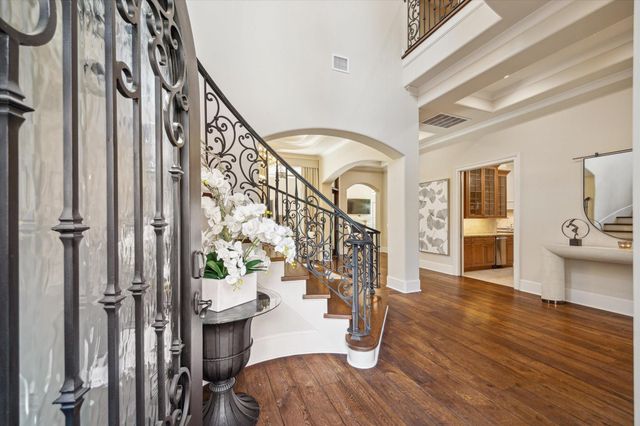 1110 Longmont Place Court, Houston, TX 77056