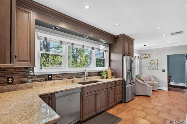 73 Balmville Road, Newburgh, NY 12550