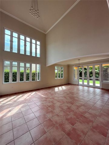 11 GRAND PALM 1, Vega Alta, PR 00692