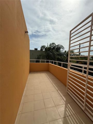 11 GRAND PALM 1, Vega Alta, PR 00692