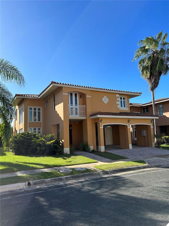 11 GRAND PALM 1, Vega Alta, PR 00692