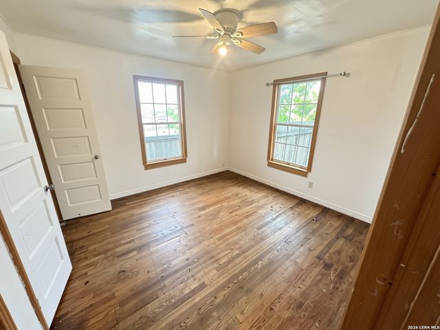550 Gulf, San Antonio, TX 78202