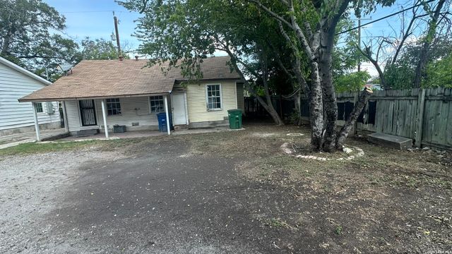 550 Gulf, San Antonio, TX 78202