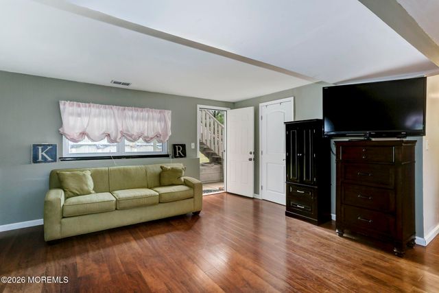 44 E Connecticut, Jackson, NJ 08527