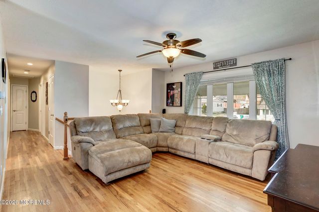 44 E Connecticut, Jackson, NJ 08527