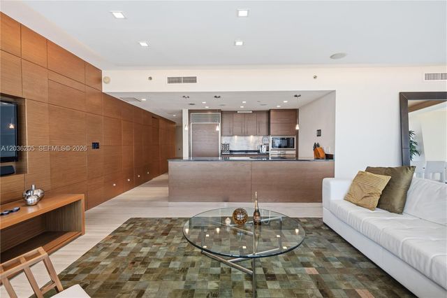 465 Brickell Ave 2101, Miami, FL 33131