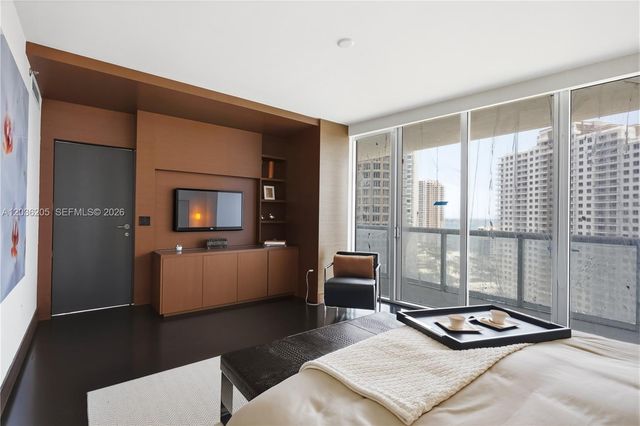 465 Brickell Ave 2101, Miami, FL 33131