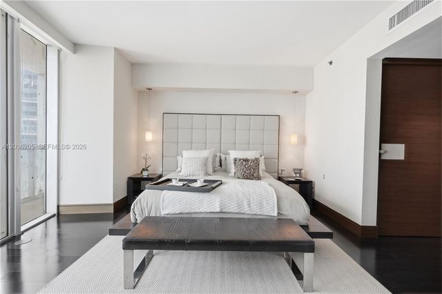 465 Brickell Ave 2101, Miami, FL 33131