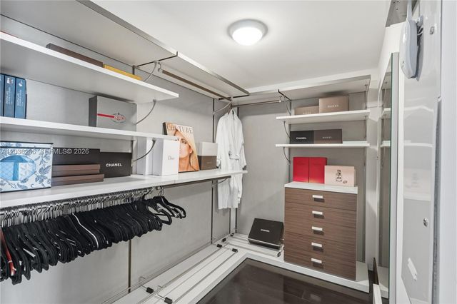 465 Brickell Ave 2101, Miami, FL 33131
