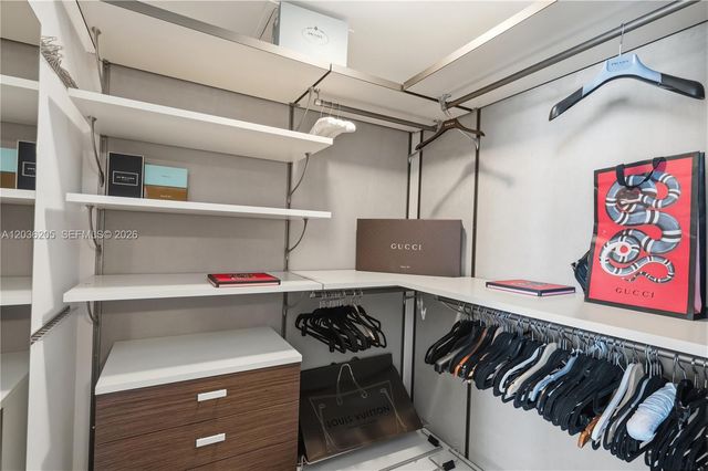 465 Brickell Ave 2101, Miami, FL 33131