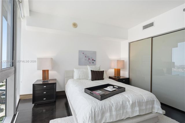 465 Brickell Ave 2101, Miami, FL 33131