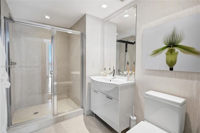 465 Brickell Ave 2101, Miami, FL 33131