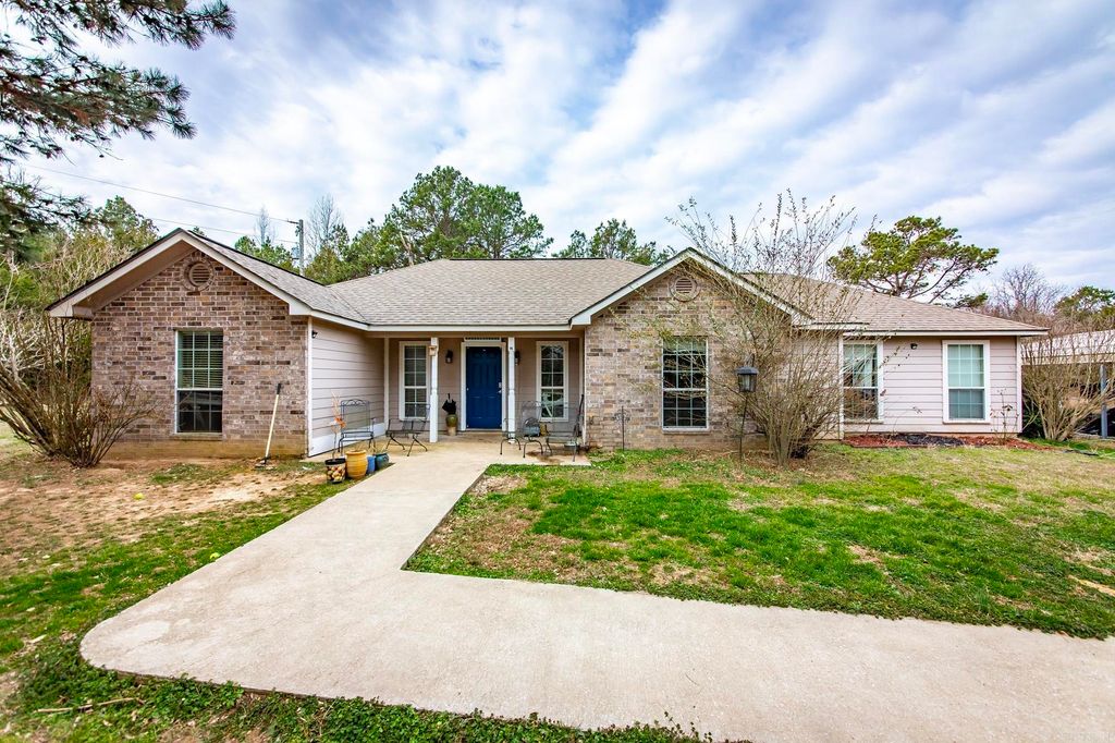 410 Dunn Road, Greers Ferry, AR 72067