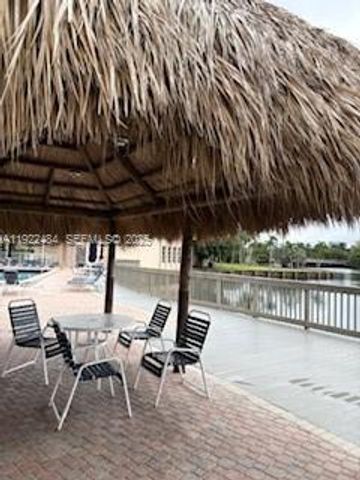 2101 Atlantic Shores Blvd 412, Hallandale Beach, FL 33009