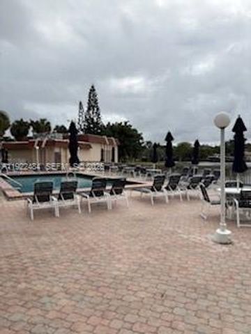 2101 Atlantic Shores Blvd 412, Hallandale Beach, FL 33009