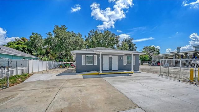 1004 27TH AVENUE W, Bradenton, FL 34205