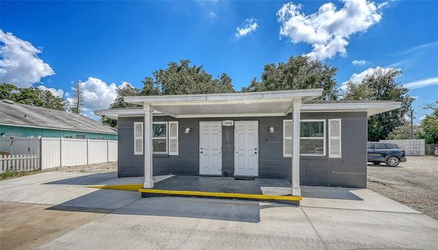 1004 27TH AVENUE W, Bradenton, FL 34205