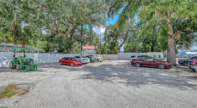 1004 27TH AVENUE W, Bradenton, FL 34205