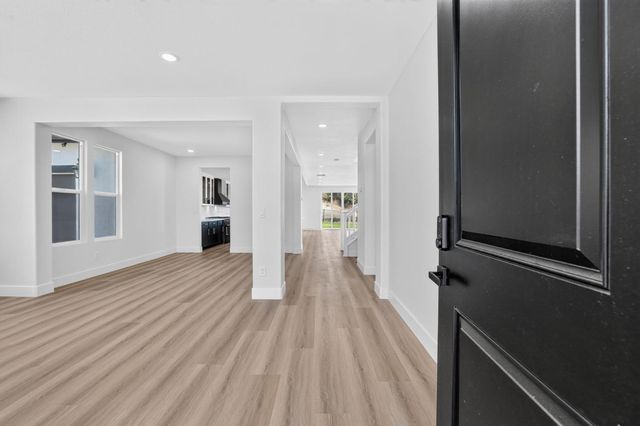 3616 Mallorca Ct, Cameron Park, CA 95682