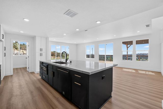 3616 Mallorca Ct, Cameron Park, CA 95682
