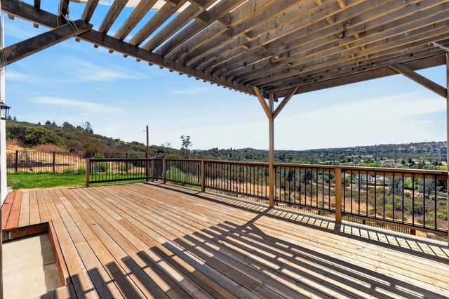 3616 Mallorca Ct, Cameron Park, CA 95682
