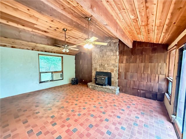 22466 Slate Gap Road, Garfield, AR 72732