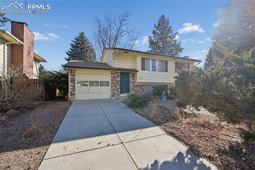4503 La Cresta Drive, Colorado Springs, CO 80918