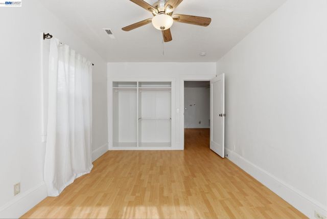 1839 Commerce Way, Oakland, CA 94606