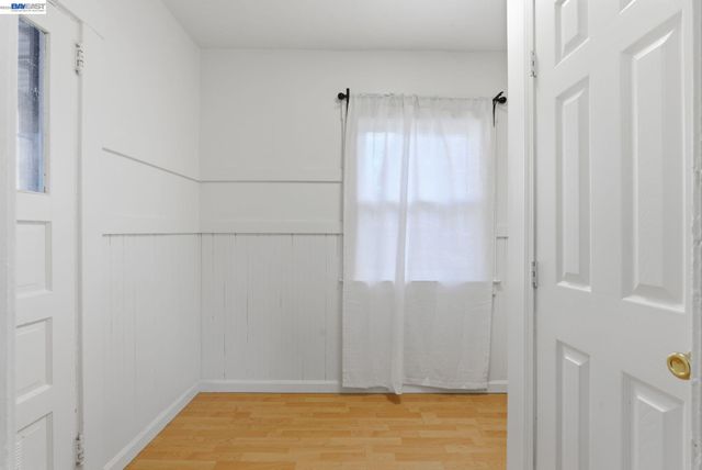 1839 Commerce Way, Oakland, CA 94606