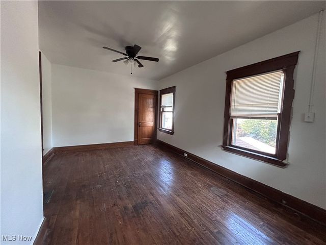 11606 Shadeland Avenue, Cleveland, OH 44108