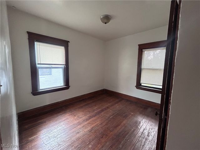 11606 Shadeland Avenue, Cleveland, OH 44108