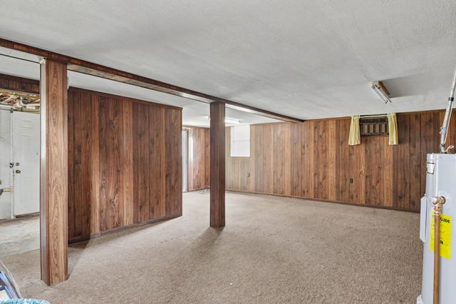 453 Gary Hills Dr, Clarksville, TN 37043