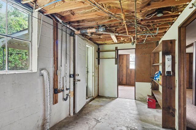 453 Gary Hills Dr, Clarksville, TN 37043