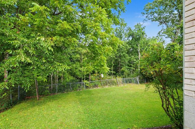 453 Gary Hills Dr, Clarksville, TN 37043