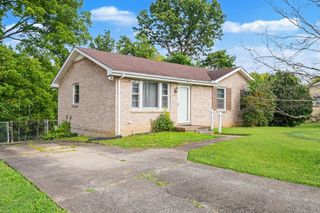 453 Gary Hills Dr, Clarksville, TN 37043