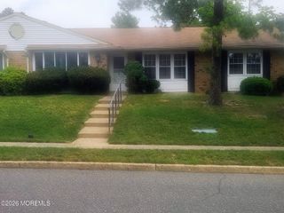 5B Edinburgh Lane, Manchester, NJ 08759