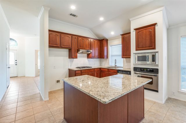 11169 La Cantera Trail, Frisco, TX 75033