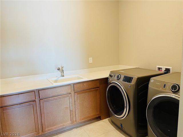 11725 Falcon Gorge Avenue, Las Vegas, NV 89138