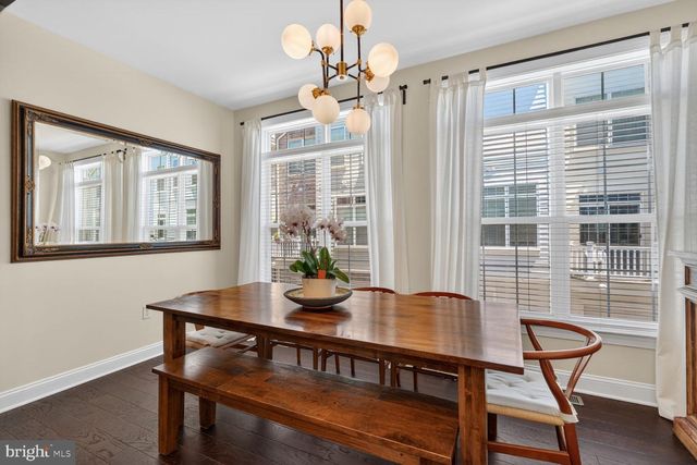 307 UPTON CT N, Arlington, VA 22203