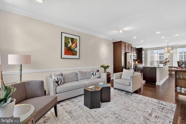 307 UPTON CT N, Arlington, VA 22203