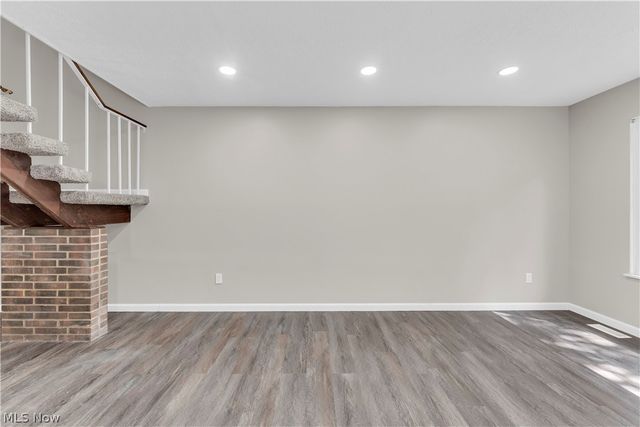 26613 N Park Boulevard, Olmsted Falls, OH 44138