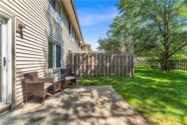 26613 N Park Boulevard, Olmsted Falls, OH 44138