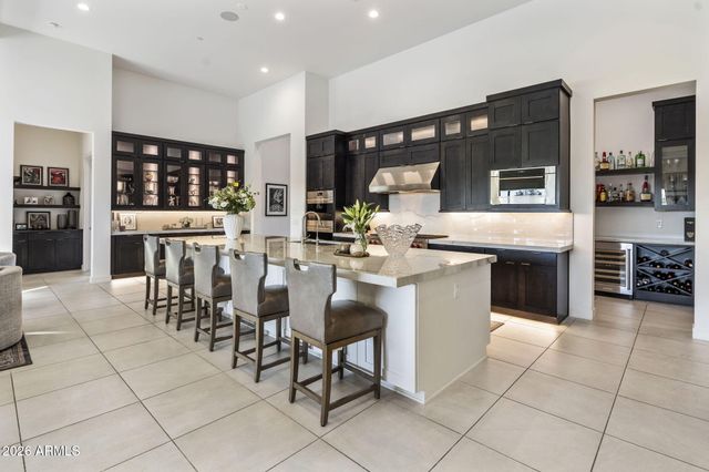 28712 N SUMMIT SPRINGS Road, Rio Verde, AZ 85263