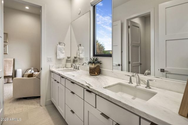 28712 N SUMMIT SPRINGS Road, Rio Verde, AZ 85263