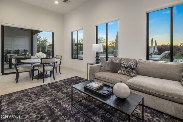 28712 N SUMMIT SPRINGS Road, Rio Verde, AZ 85263