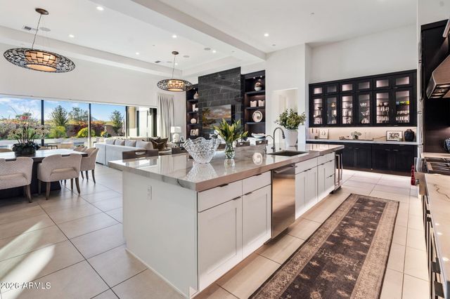 28712 N SUMMIT SPRINGS Road, Rio Verde, AZ 85263