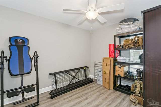 2303 Hadleigh Hills Ct, Navarre, FL 32566